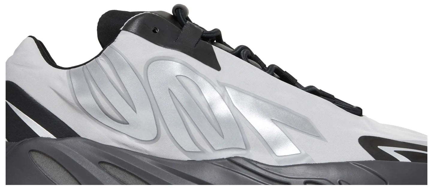 Grade School's Adidas YEEZY 700 MNVN shoes - Metallic