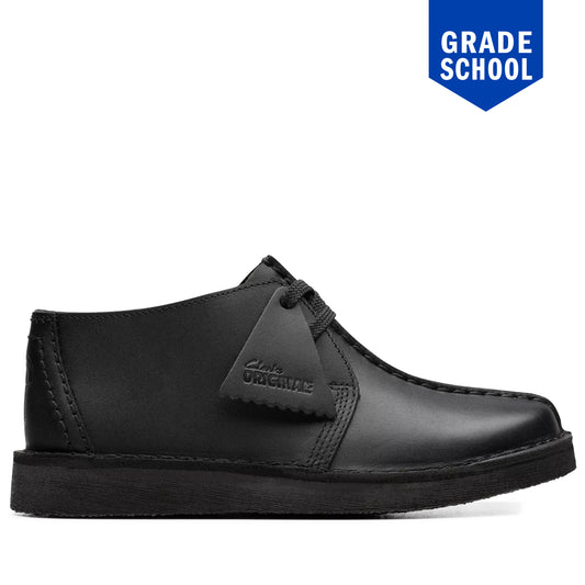 Grade School Clarks Desert Trek Older - Black Leather