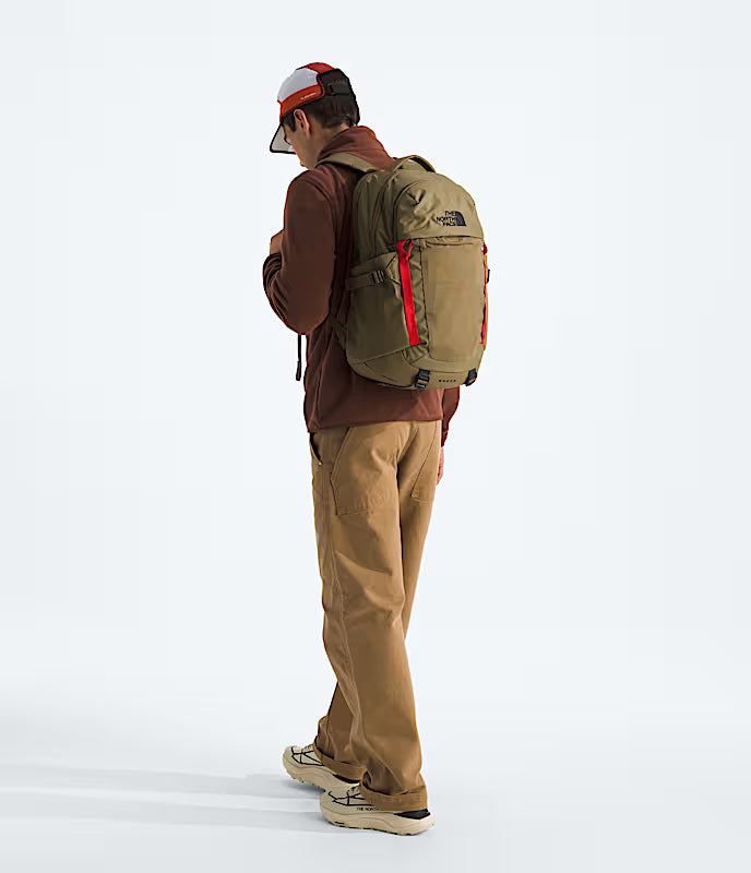 The North Face Recon Backpack - Cedar-Lava Red