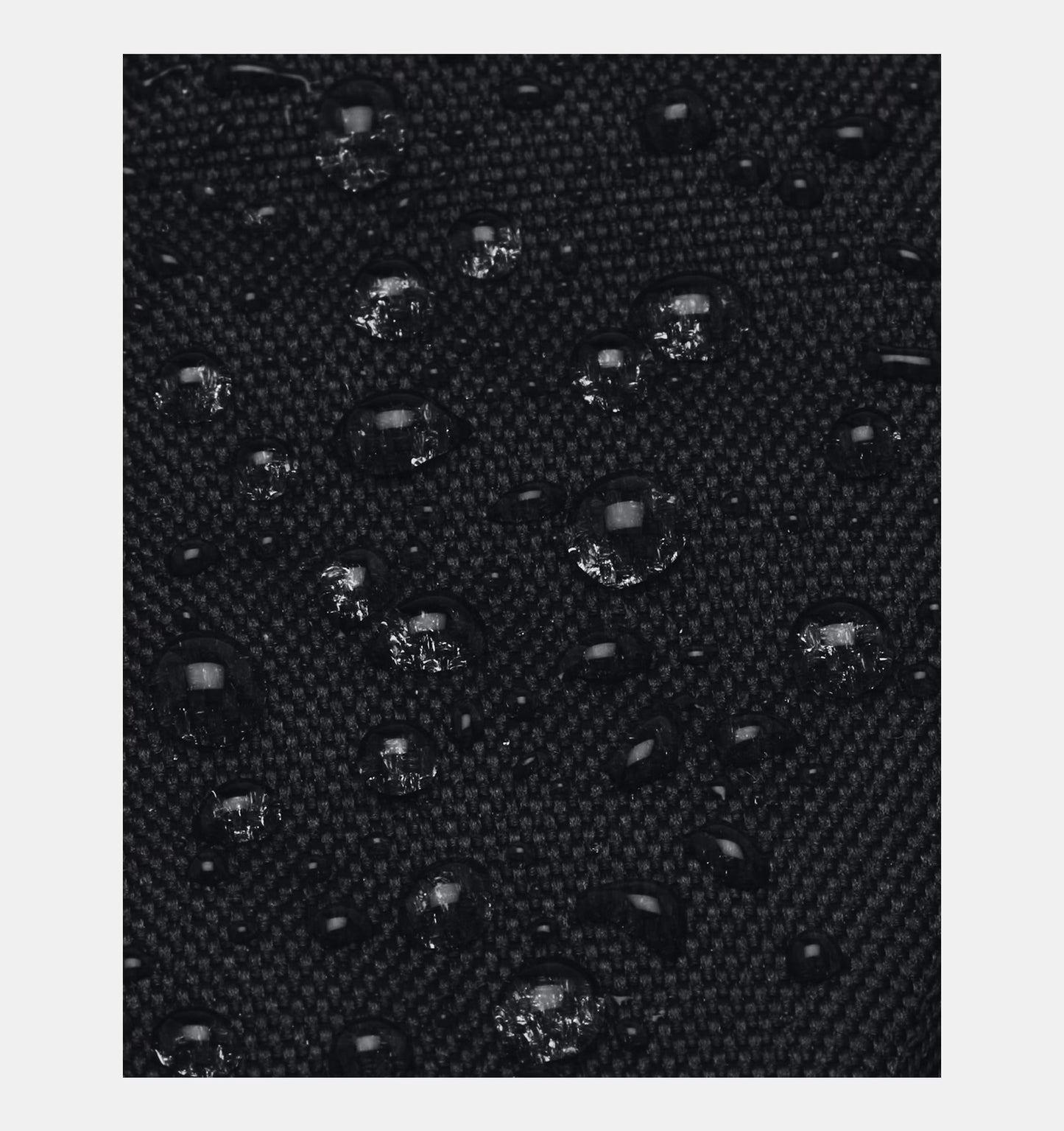 Under Armour Hustle 6.0 - Black/White