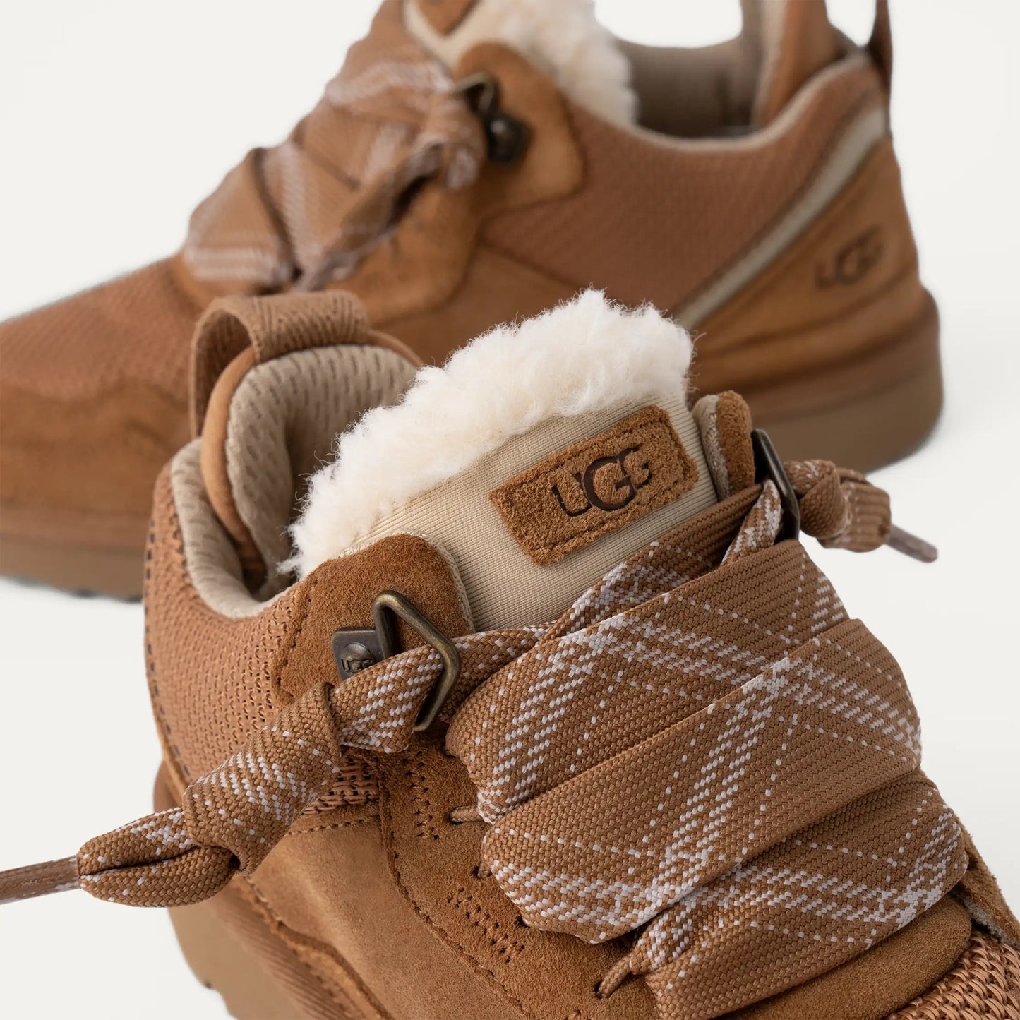 Grade School Ugg Lowmel - Chestnut