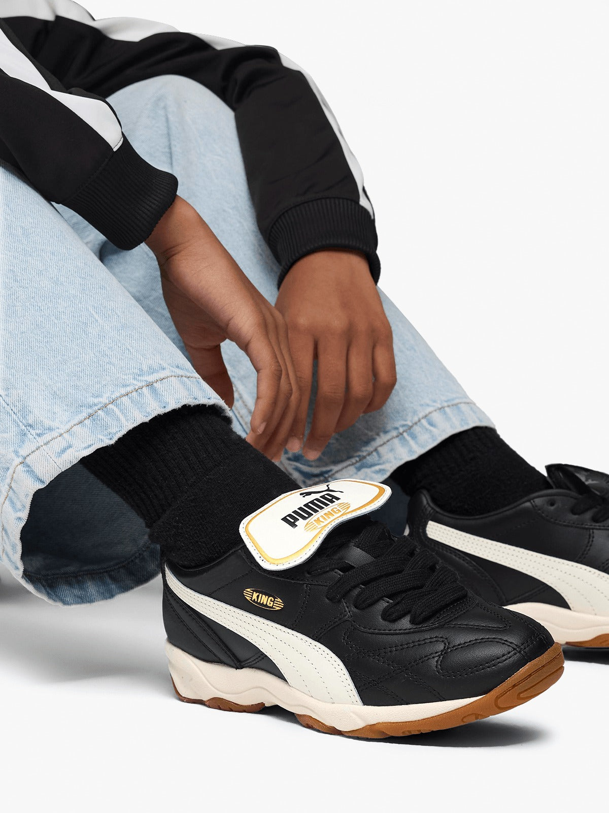 Grade School Puma King Indoor - Black/White