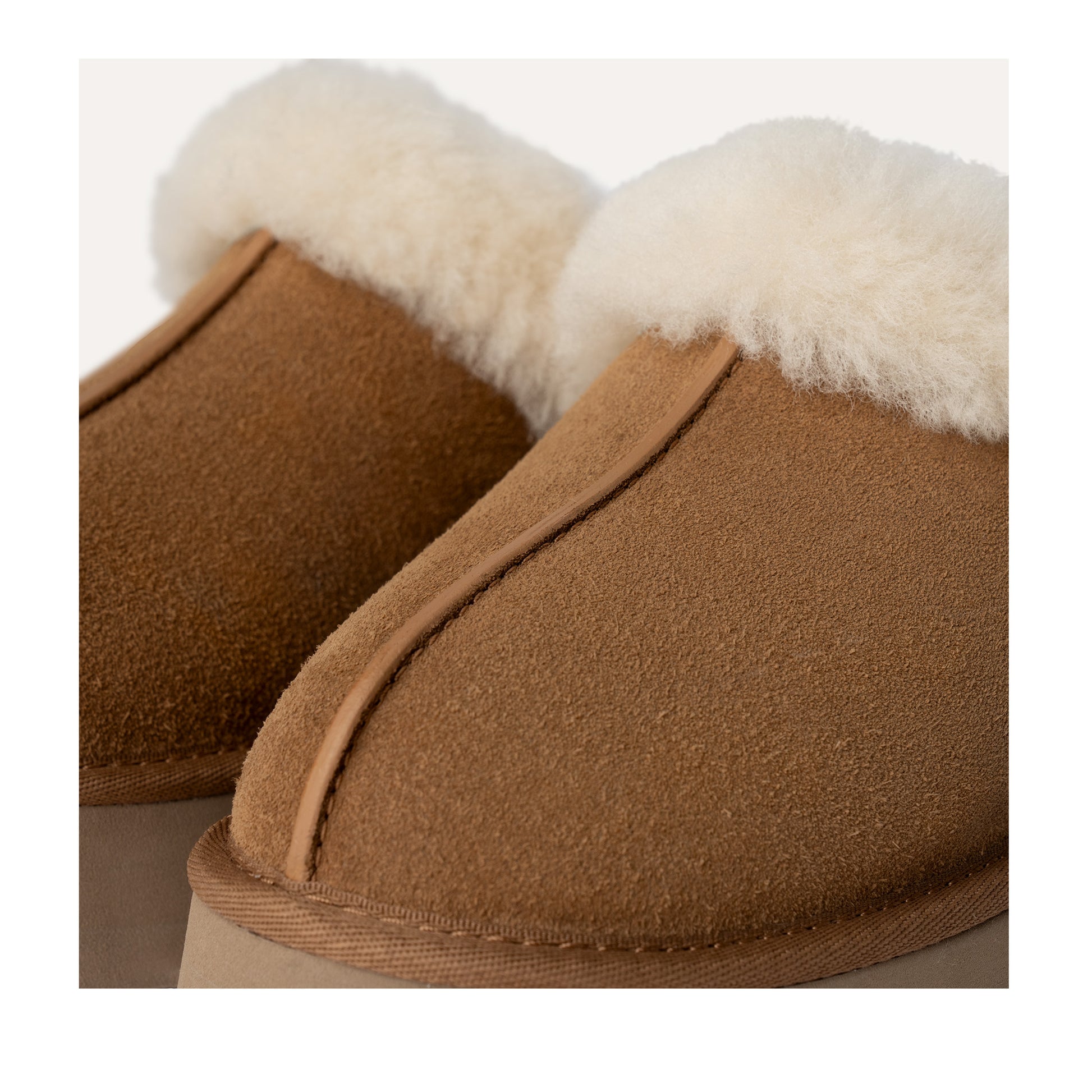 Women's Ugg Disquette - Chestnut Front Detail