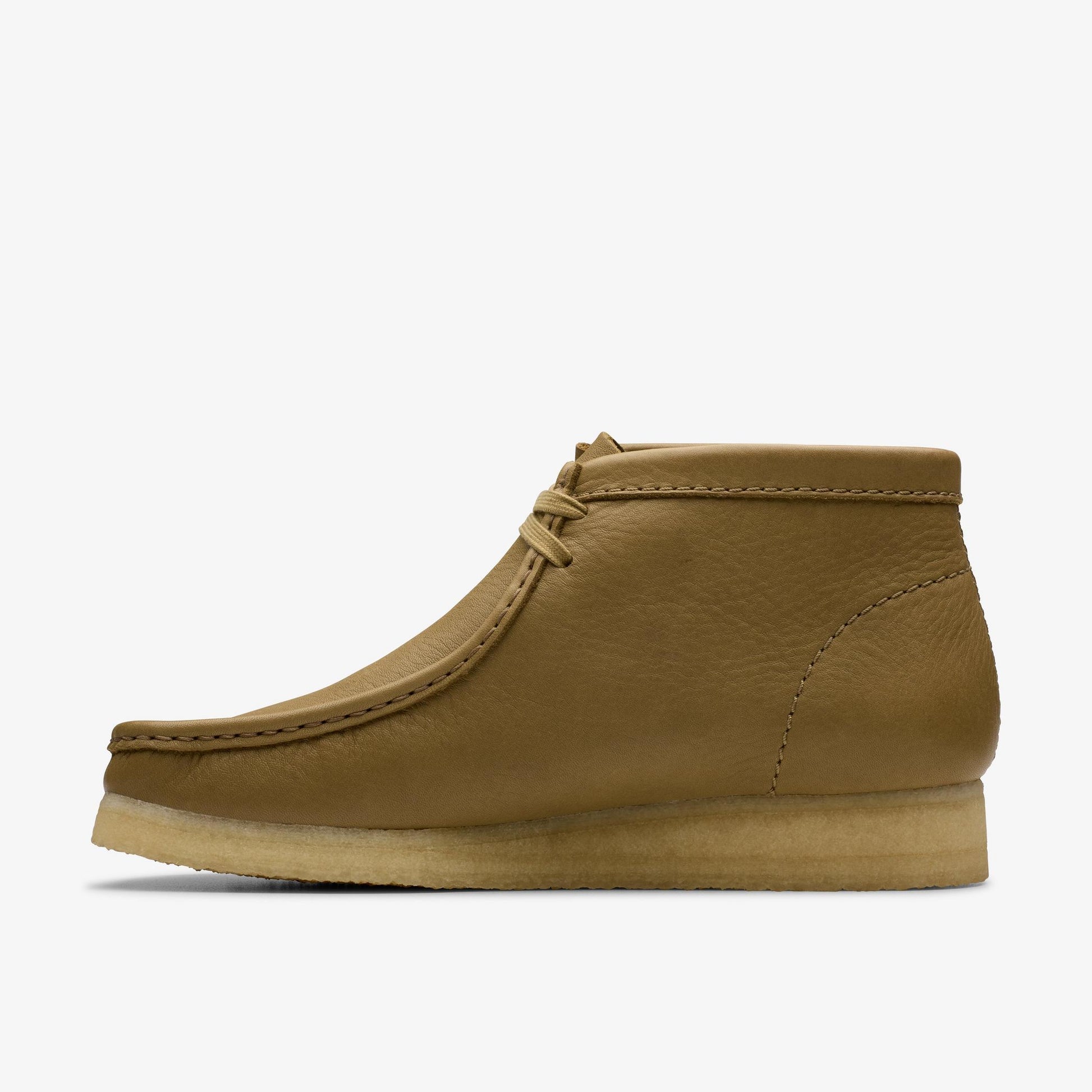 Clarks Men's Wallabee Boots - Fashion Boot With Genuine Crepe Sole, Leather Upper