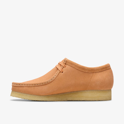 Men's Clarks Wallabee Low Suede - Pale Peach