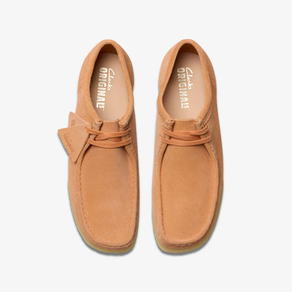 Men's Clarks Wallabee Low Suede - Pale Peach