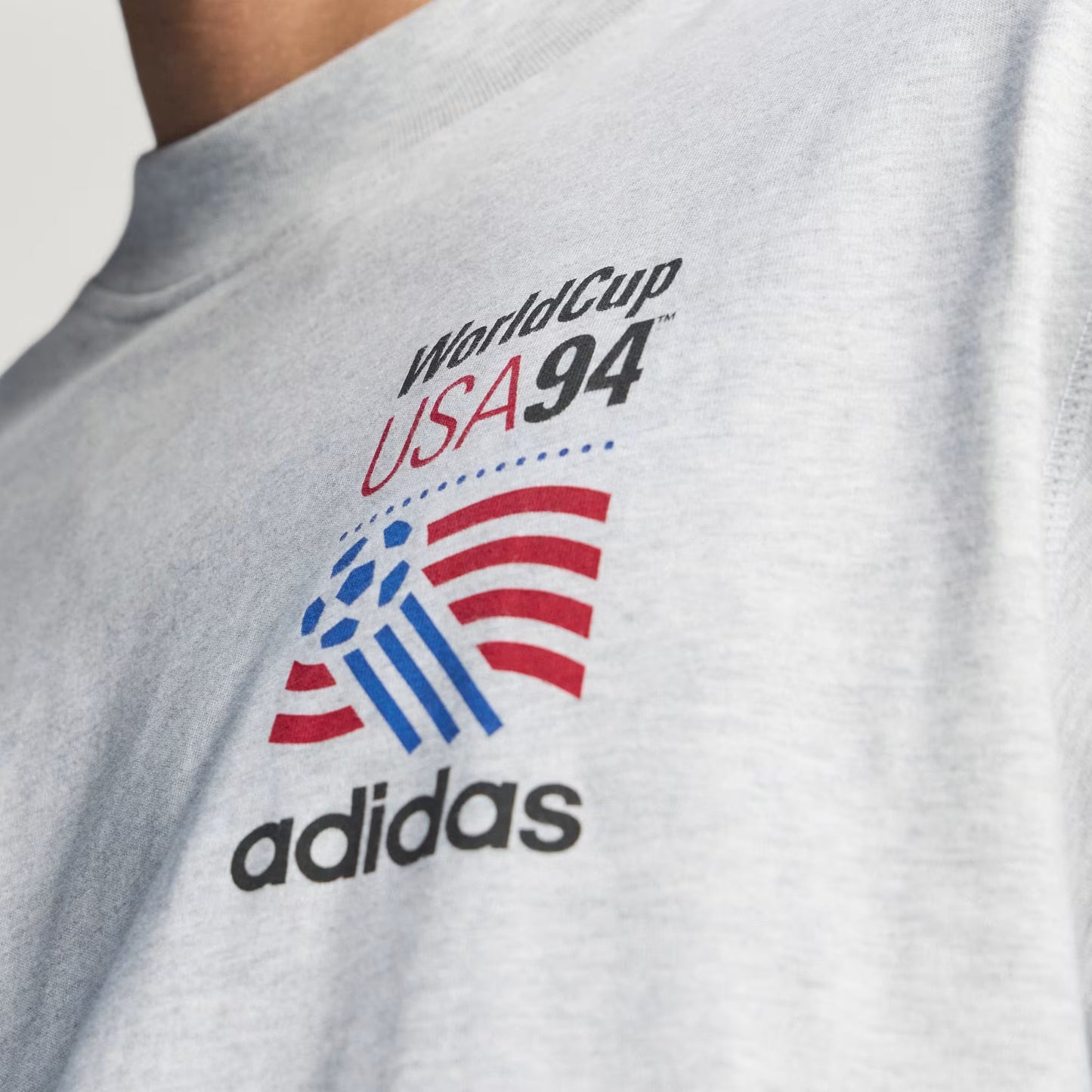Gray sweatshirt with World Cup USA 94 and Adidas logo