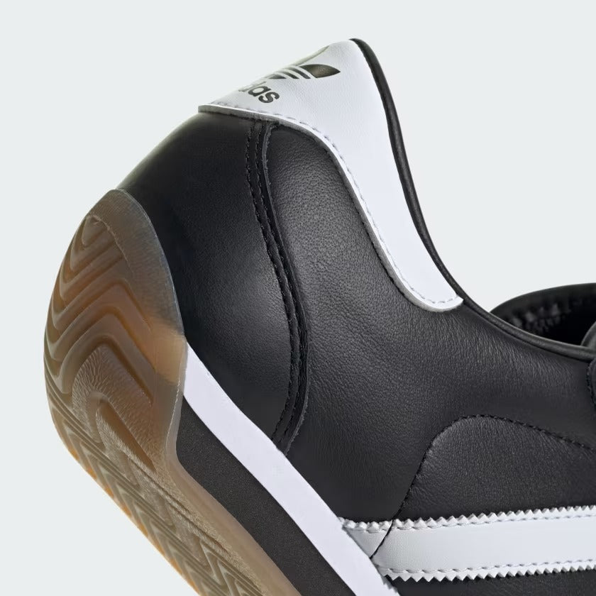 Men's Adidas Country II