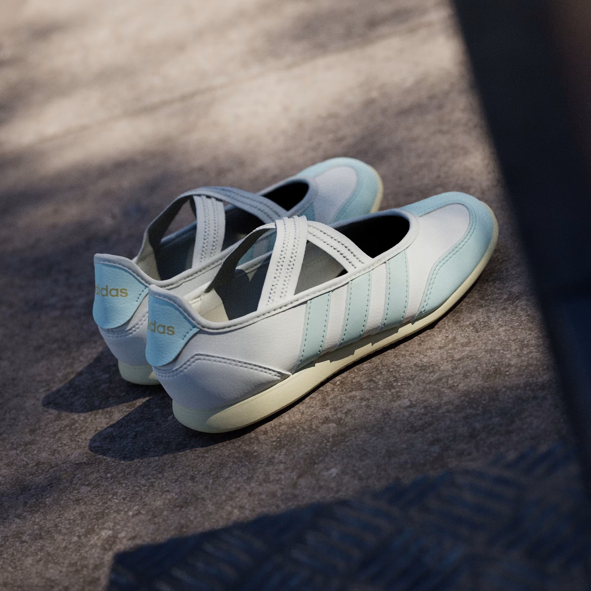 Grade School Adidas Barreda Mary Jane Junior - Core White / Halo Mint / Warm Vanilla