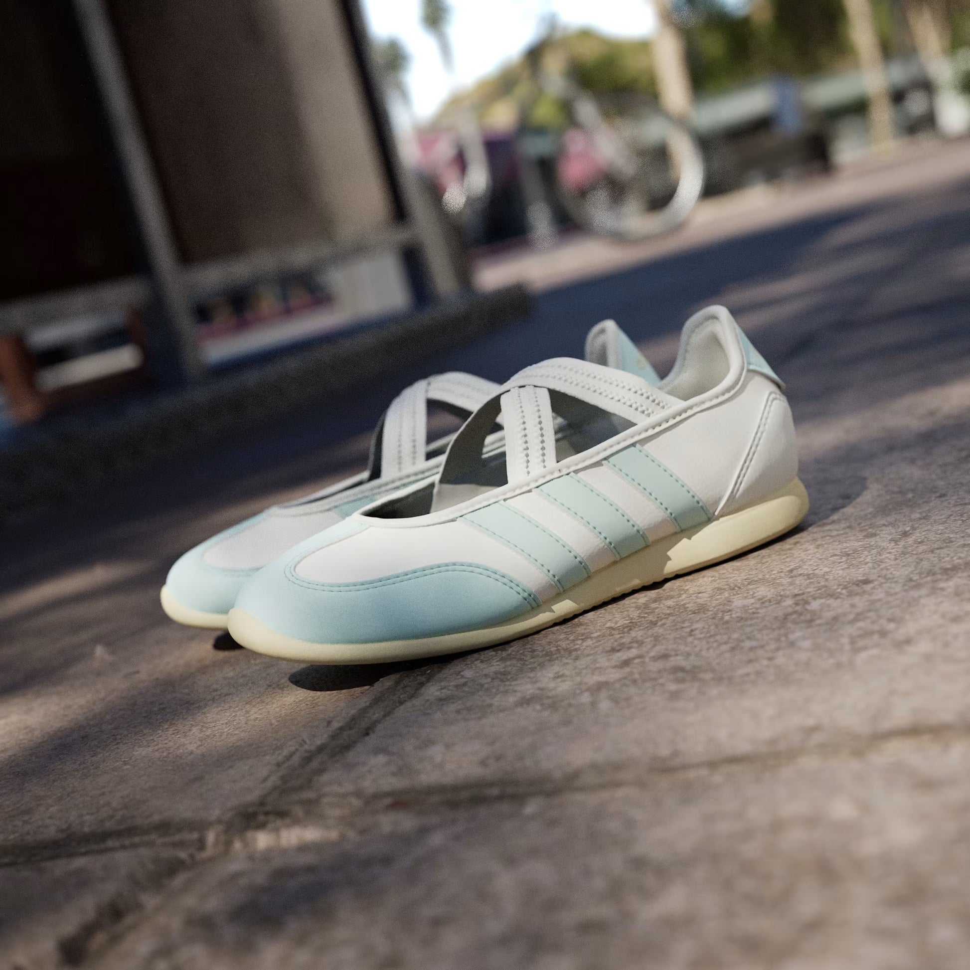 Grade School Adidas Barreda Mary Jane Junior - Core White / Halo Mint / Warm Vanilla