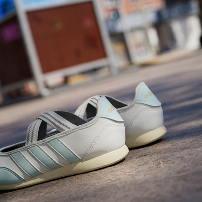 Grade School Adidas Barreda Mary Jane Junior - Core White / Halo Mint / Warm Vanilla