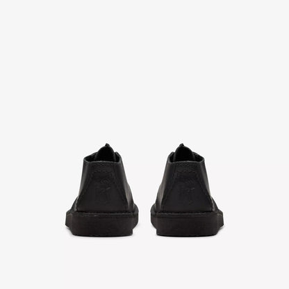 Grade School Clarks Desert Trek Older - Black Leather