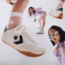 Converse Run Star Trainer- Egret/Black