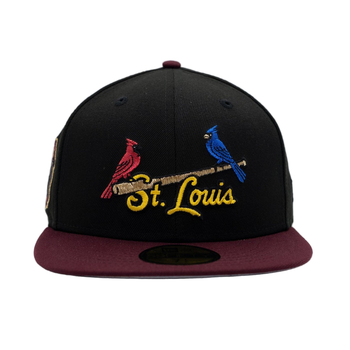 Black and maroon baseball cap with 'St. Louis' and cardinals logo on a white background