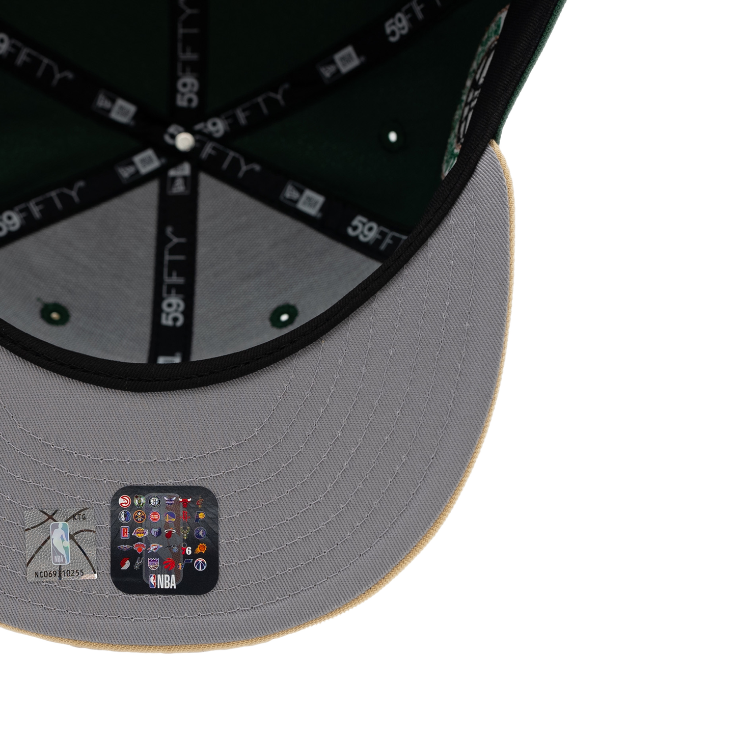 New Era Milwaukee Bucks 59Fifty Fitted Hat - Green/ Cream