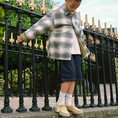 Grade School Clarks Wallabee Low - Maple Suede