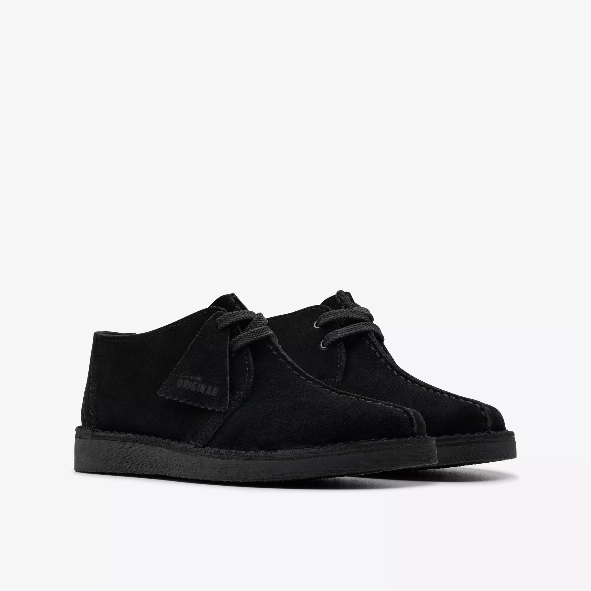 Grade School Clarks Desert Trek - Black Suede