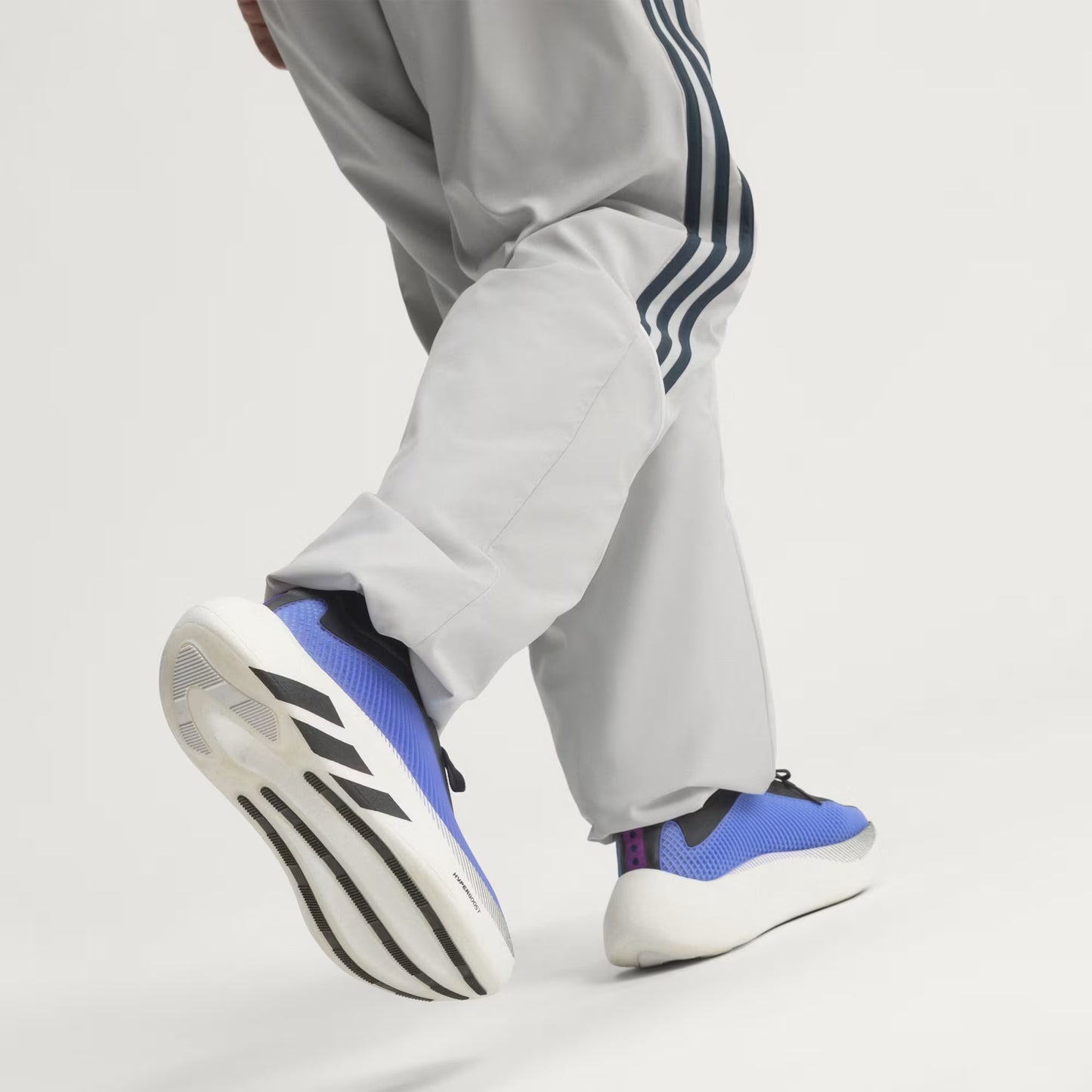 Men's Adidas Hyperboost EPHR - Cloud White / Core Black / Solar Red