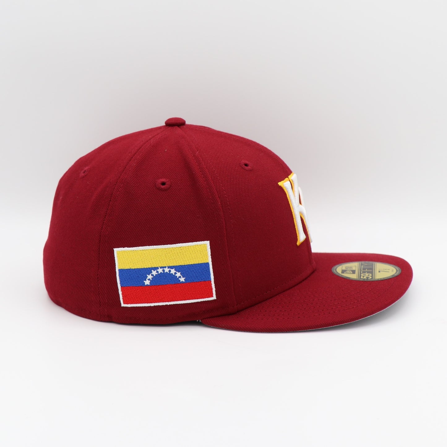 New Era 59Fifty Kansas City Royals "Venezuela Flag" Patch Hat - Cardinal