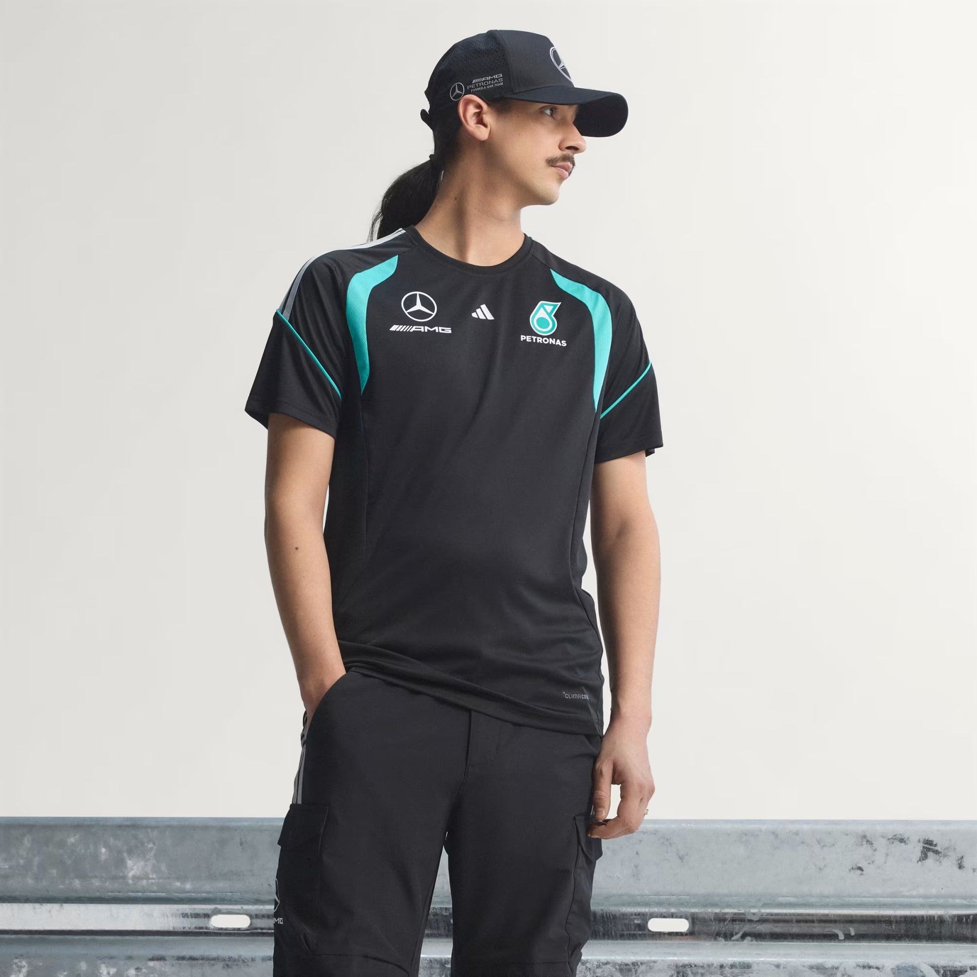 Adidas Mercedes - AMG Petronas F1 Teams Mechanics Jersey - Black