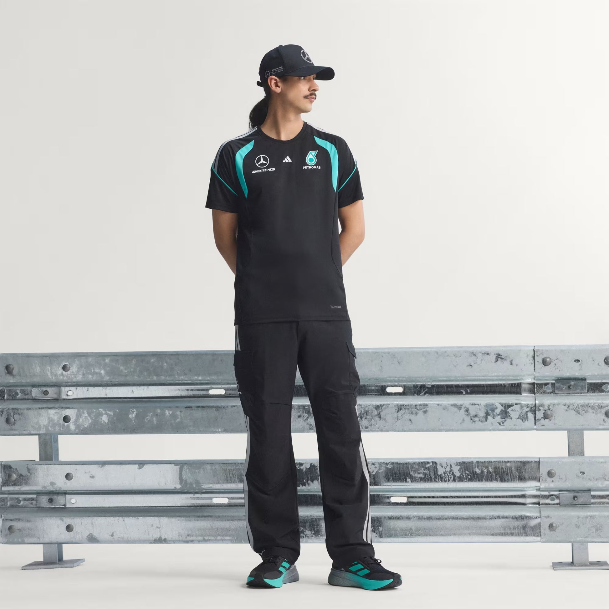 Adidas Mercedes - AMG Petronas F1 Teams Mechanics Jersey - Black