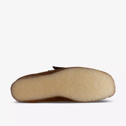 Men's Clarks Wallabee Low - Cola
