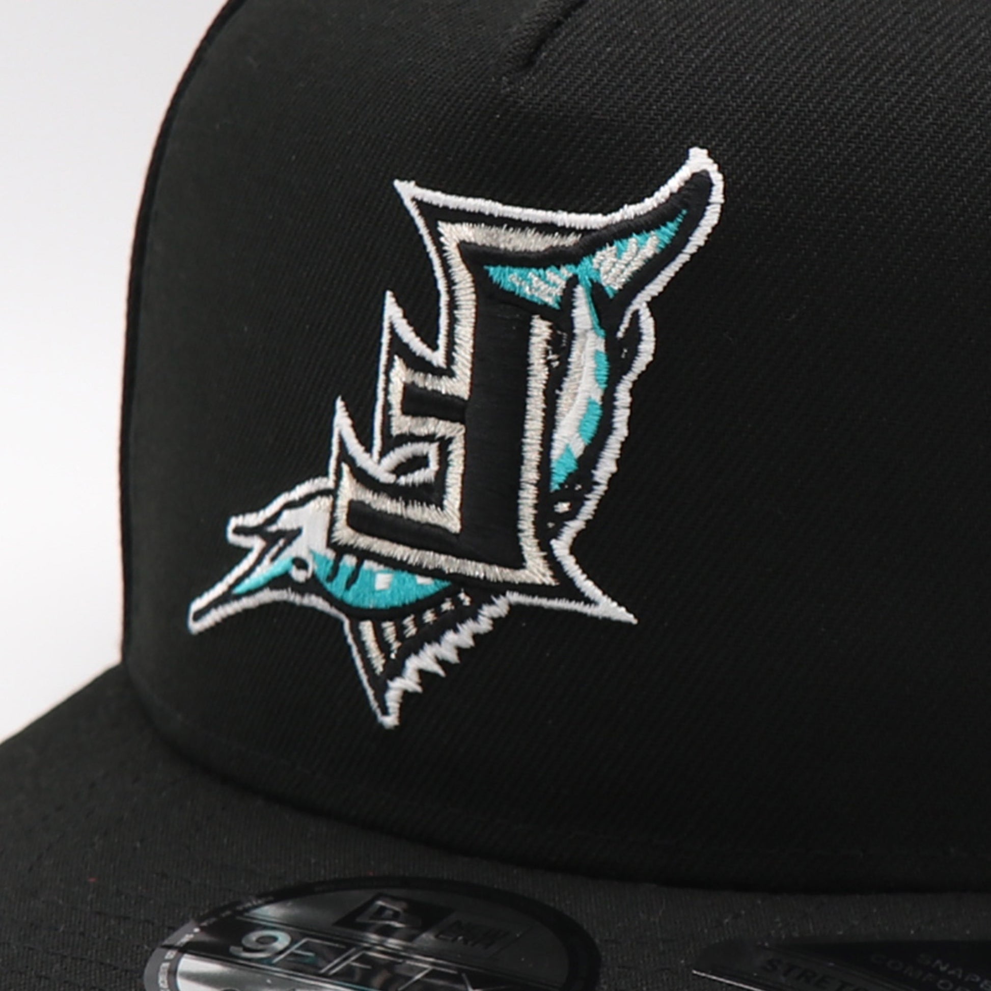 New Era 9Fifty AF Curve FlipMode 2.0 Florida Marlins Hat - Black