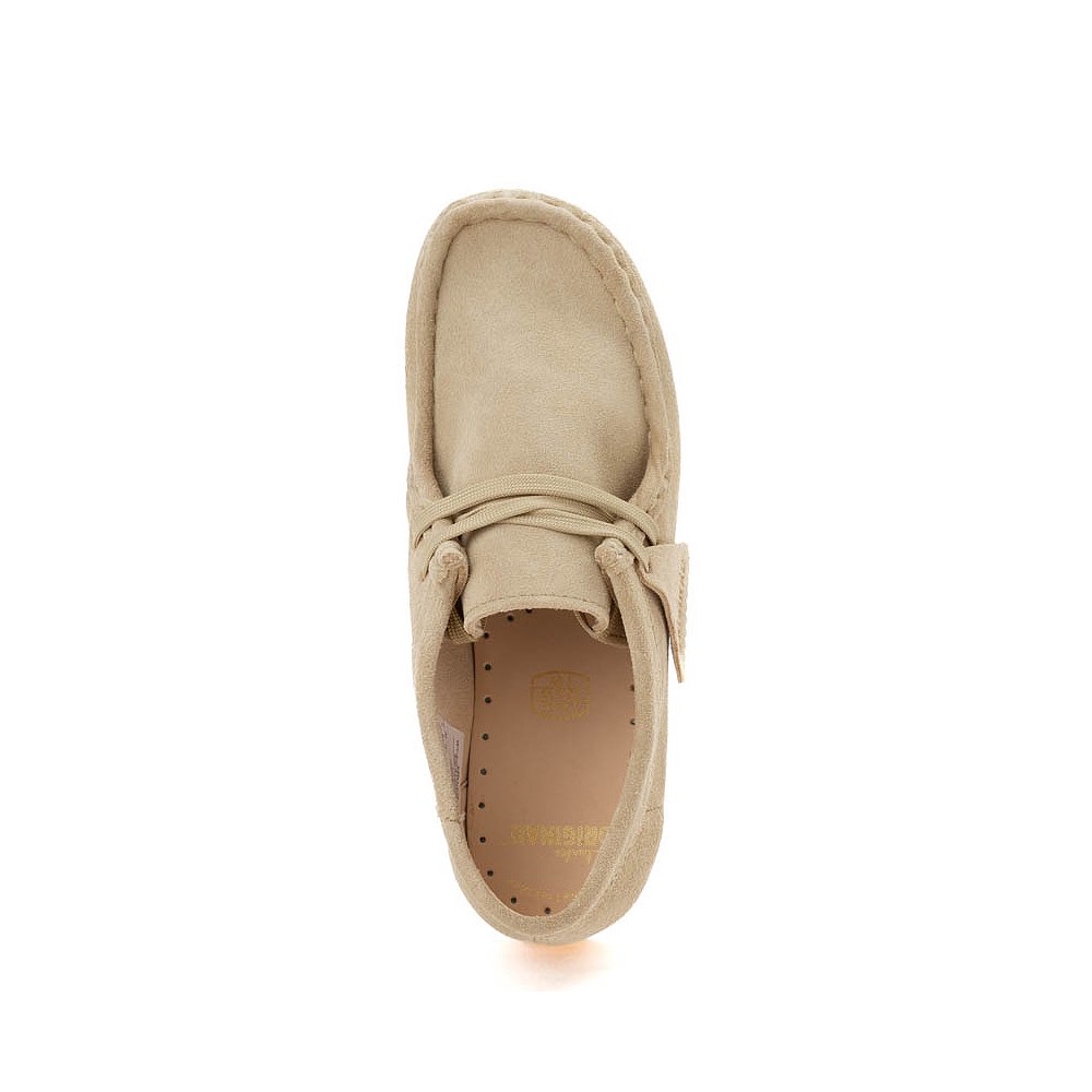 Grade School Clarks Wallabee Low Boot - Maple Suede