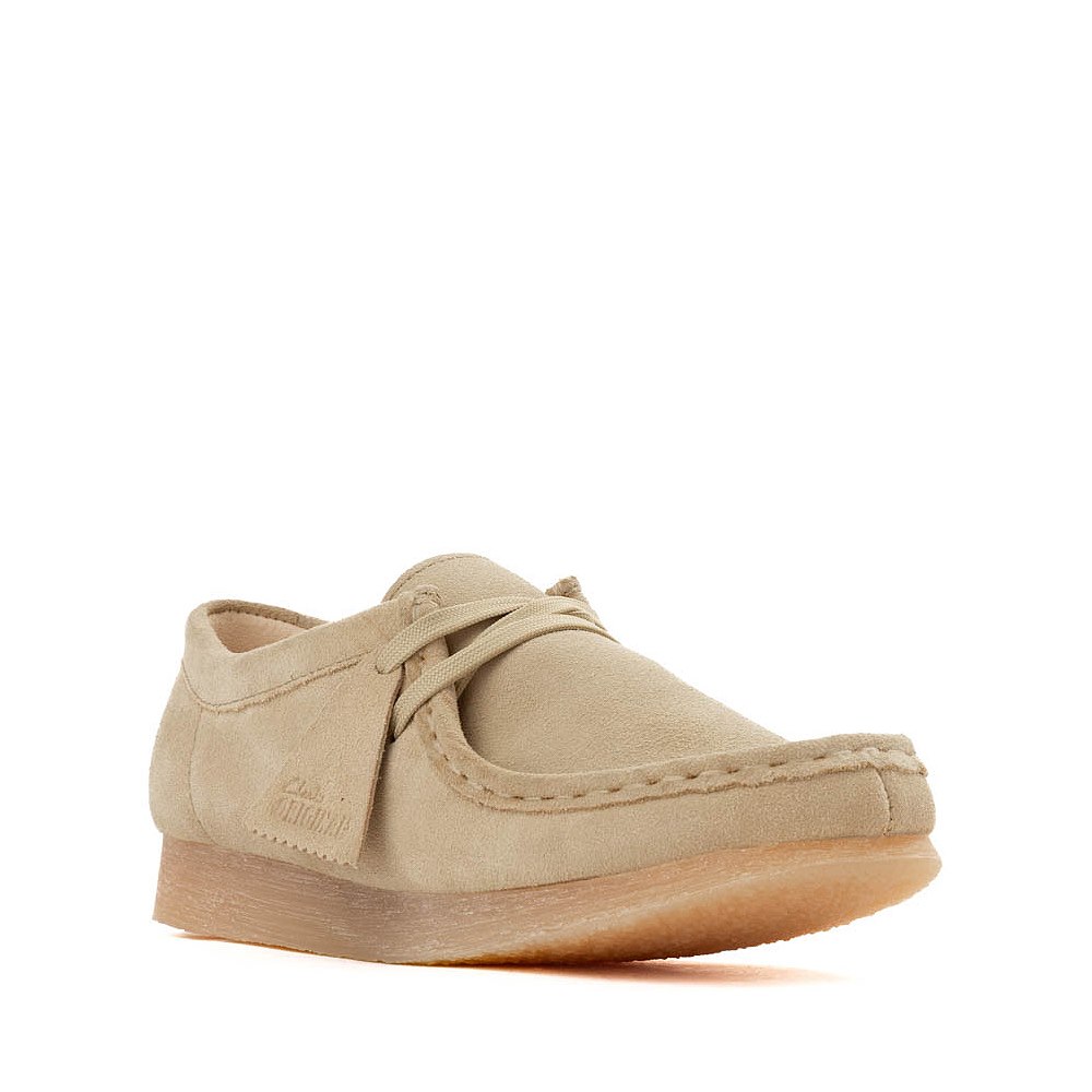 Grade School Clarks Wallabee Low Boot - Maple Suede