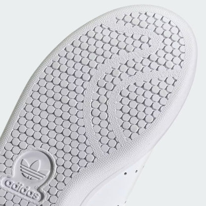 Grade School's Adidas Stan Smith Shoes - Cloud White/Cloud White/Silver Metallic