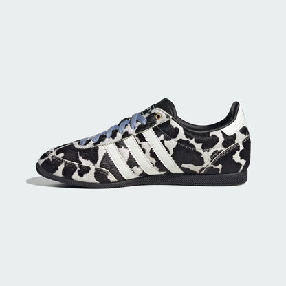 Women's Adidas Japan - Core Black / Cream White / Gold Metallic