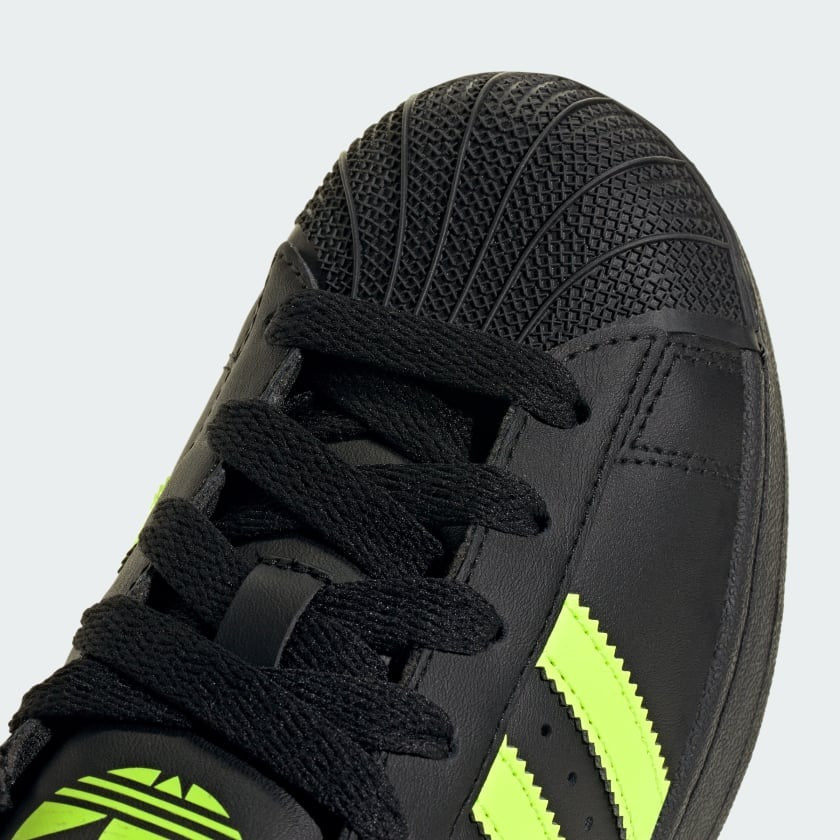 Grade School Adidas Superstar II