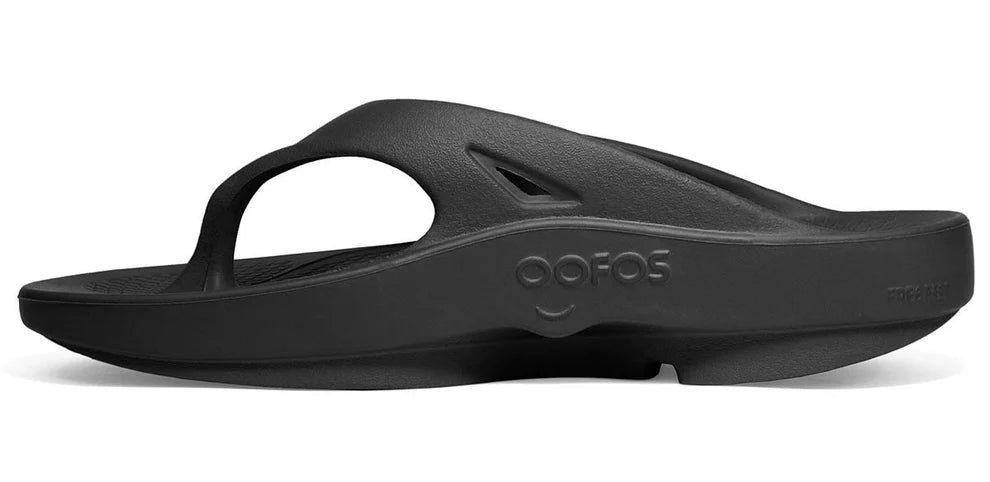 Grade School OOFOS Thong Recovery Sandals - Black