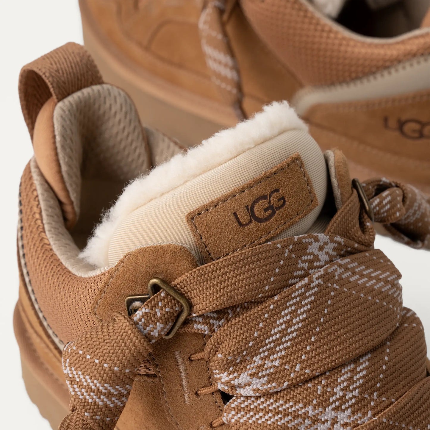 Women's Ugg Lowmel - Chestnut