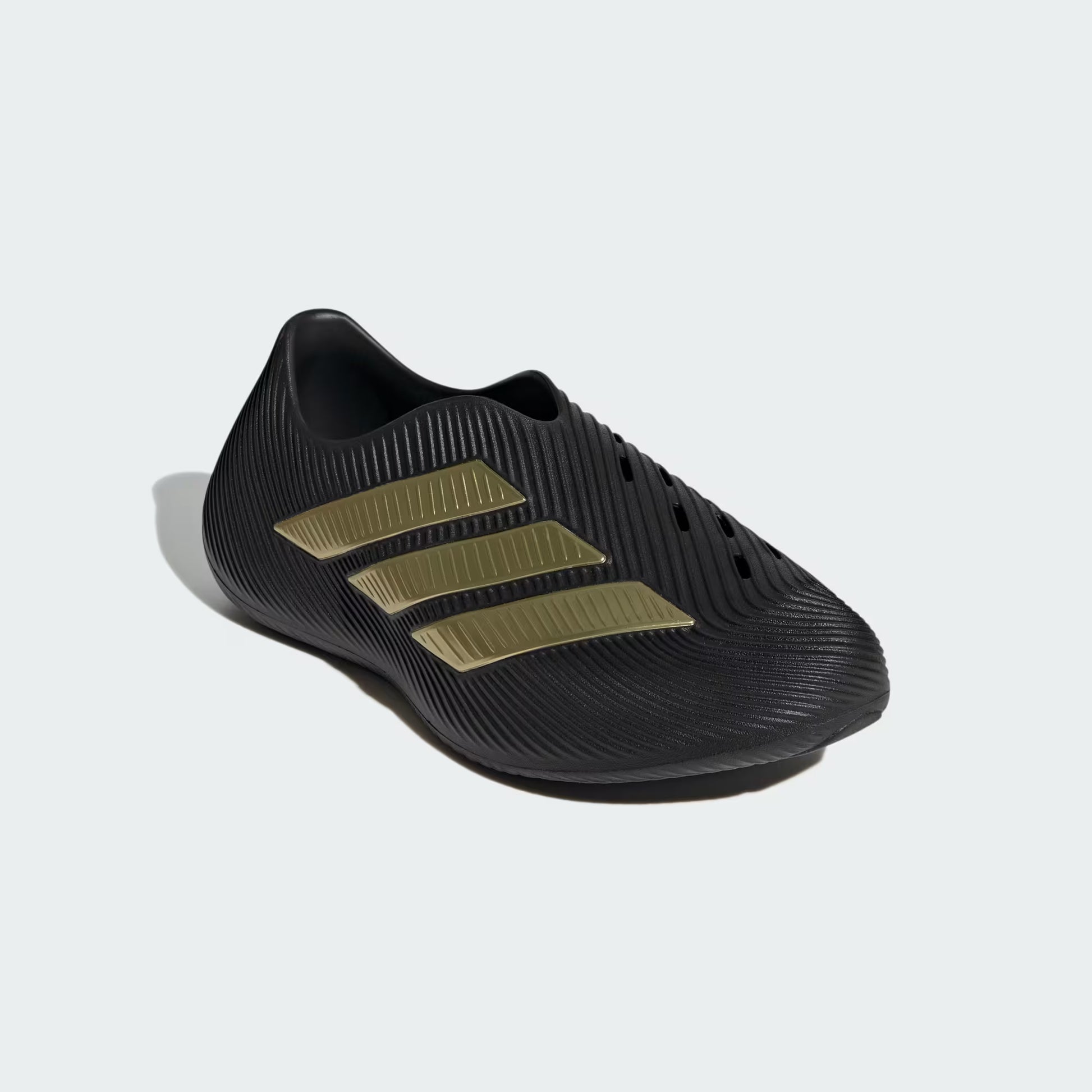 Men's Adidas Purechill - Core Black / Gold Metallic