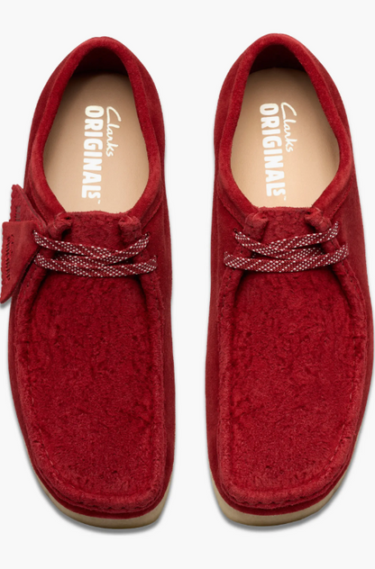 Men's Clarks Wallabee Low - Dark Red Suede