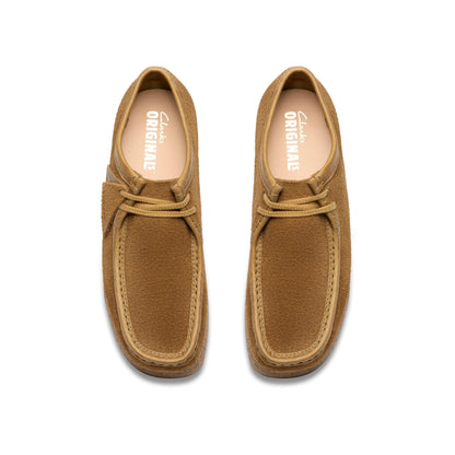 Men's Clarks Wallabee Low - Tan Suede