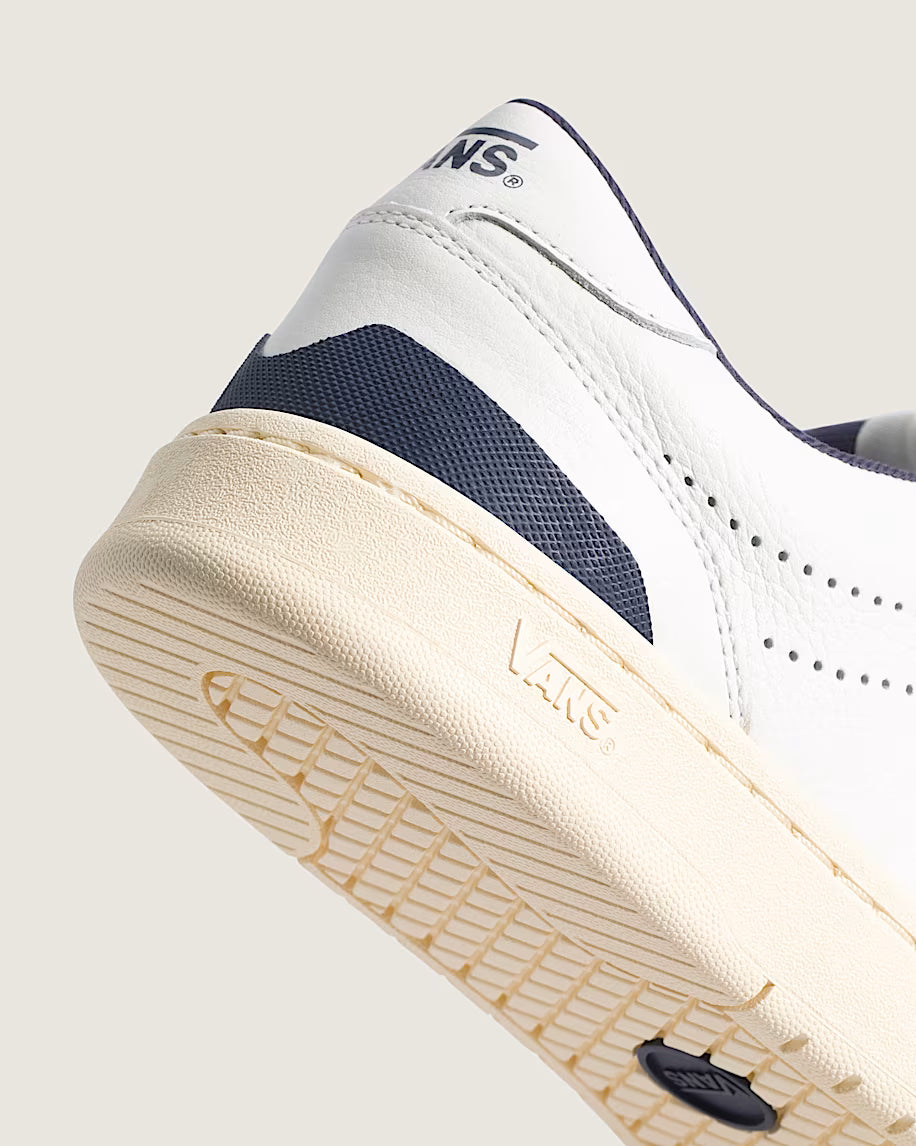 Men's Vans Court Low - White / Navy