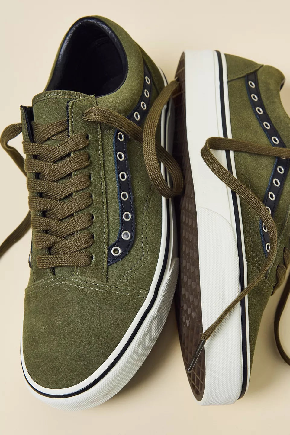 Men's Vans Old Skool Rivet - Combat Olive / Black