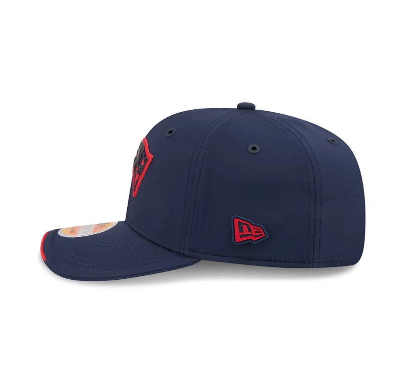 New Era 970 New England Patriots NFL 2026 Sideline - Navy / Red