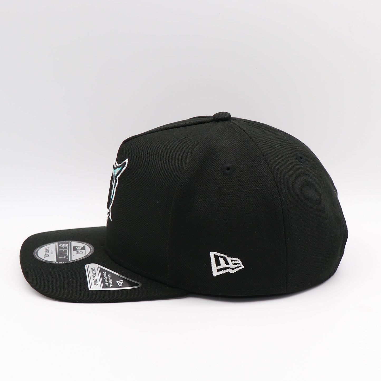 New Era 9Fifty AF Curve FlipMode 2.0 Florida Marlins Hat - Black