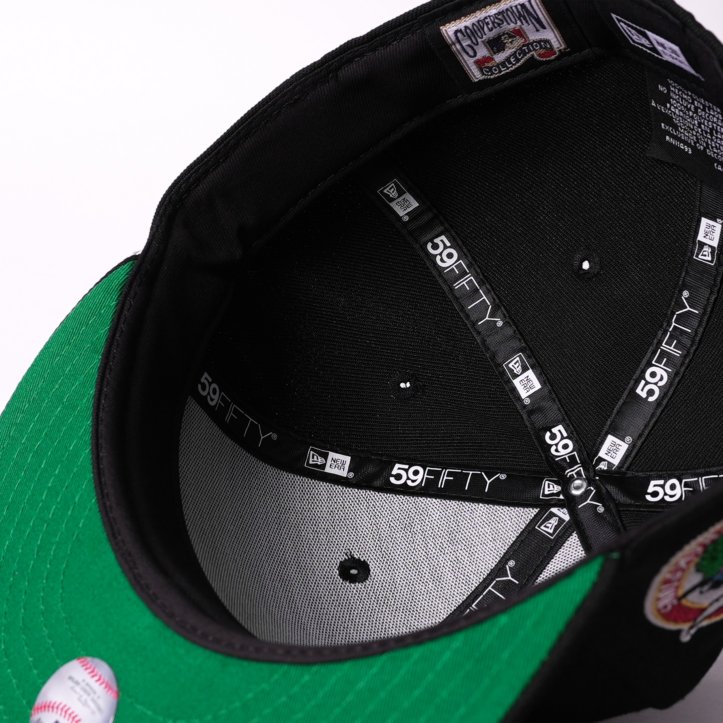 New Era Philadelphia Phillies 59Fifty Fitted Hat - Black/ Green