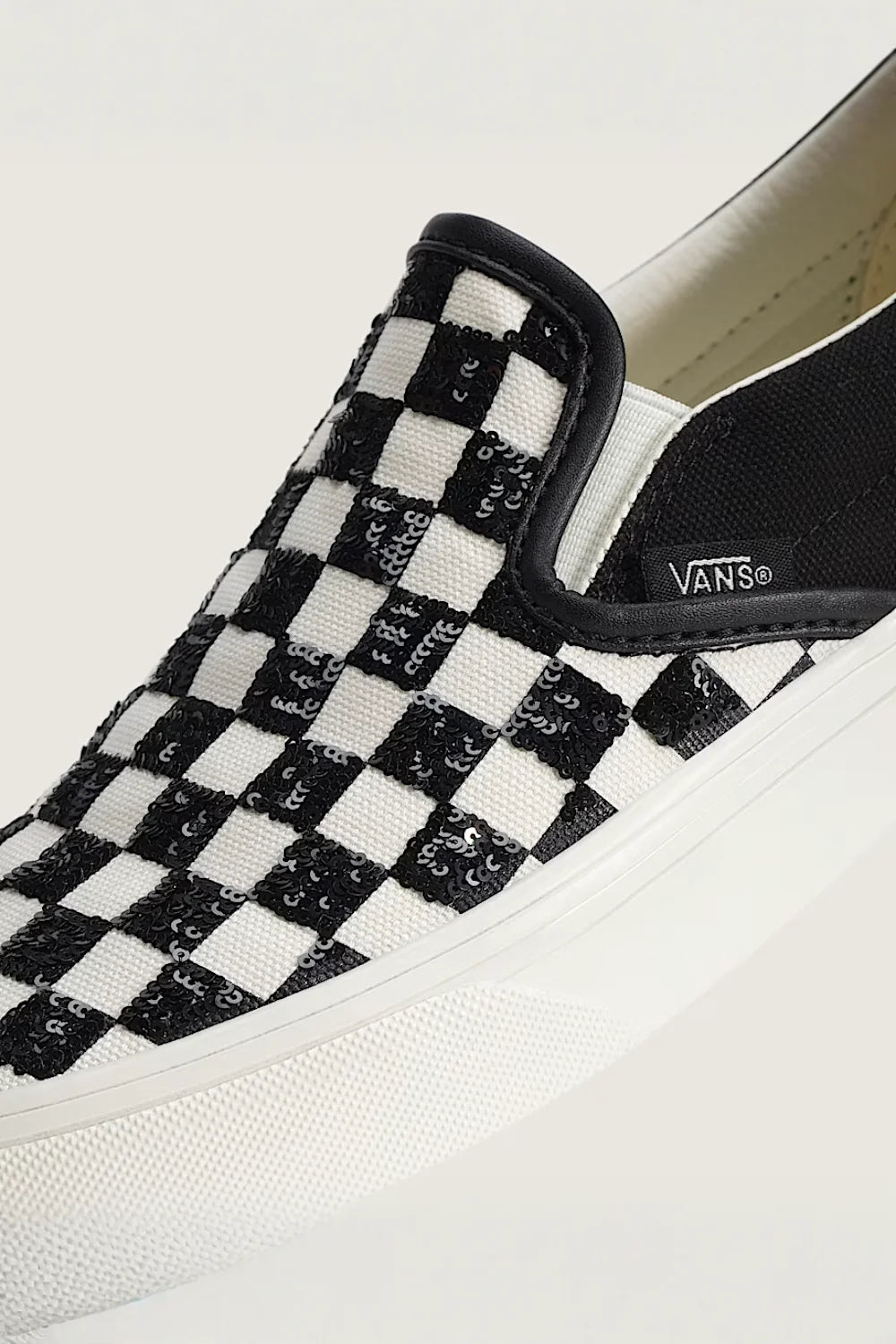 Vans Classic Slip on Beaded Checkerboard GS - Black / White