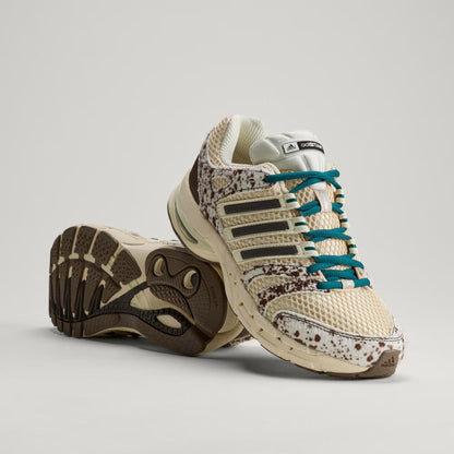 Women's Adidas Adistar Control 5 - Off White / Sand Strata / Dark Brown