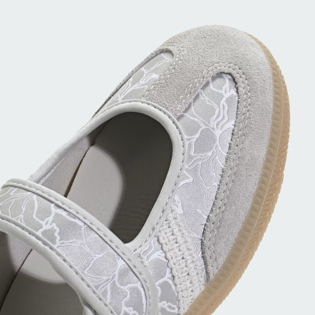 Women's Adidas Samba Jane - Silver Metallic / Grey One
